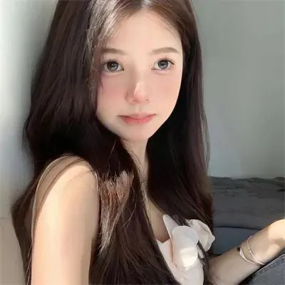 逐月之月海报